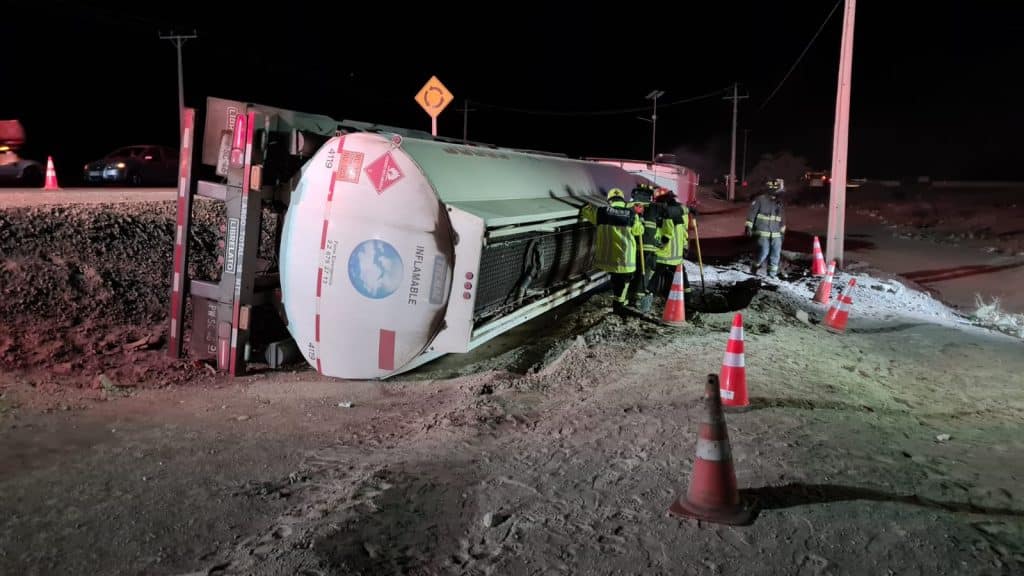 CONDUCTOR DE CAMIÓN FALLECIÓ EN ACCIDENTE DE TRÁNSITO ESTE SÁBADO EN POZO ALMONTE