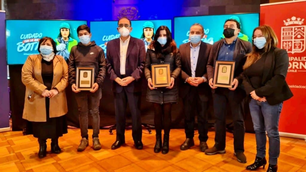 MUNICIPIO DE OSORNO LANZA CAMPAÑA «CUIDADO CON LO QUE BOTAS»