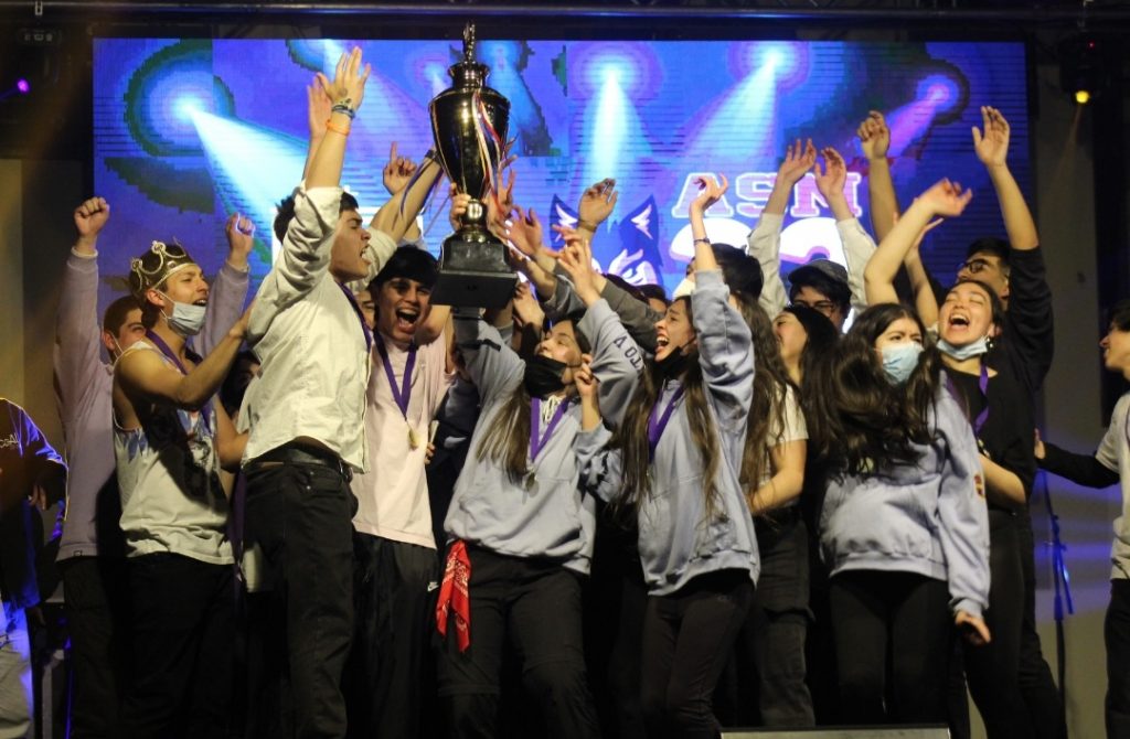 CON SEMANA SANMATEÍNA, COLEGIO SAN MATEO DE OSORNO CELEBRÓ SUS 63 AÑOS