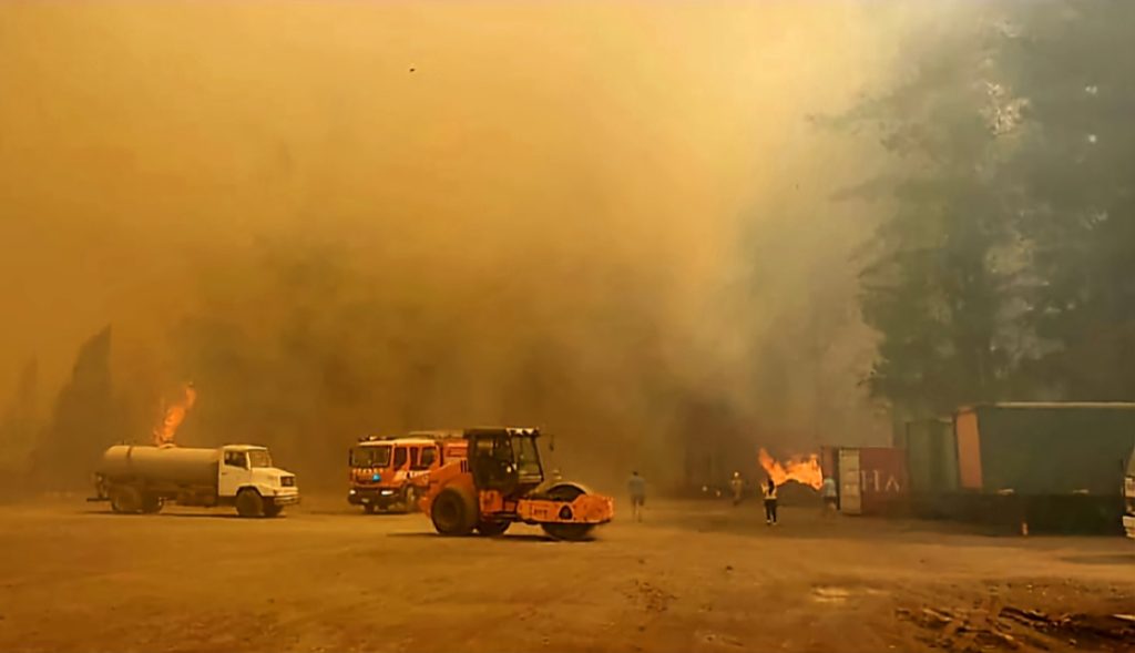 DECLARAN ALERTA ROJA PARA LA COMUNA DE CABRERO POR INCENDIO FORESTAL