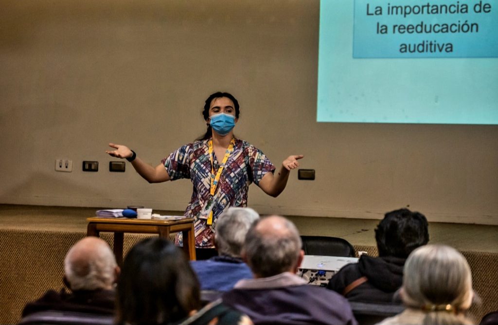 HOSPITAL DE OSORNO IMPULSA TERAPIAS AUDITIVAS GRUPALES PARA ADULTOS MAYORES