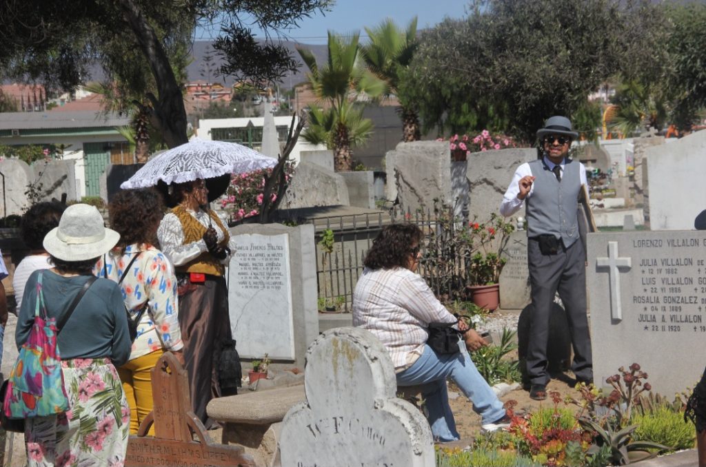 RUTA POR EL CEMENTERIO INGLÉS: OTRA FORMA DE CONOCER LA HISTORIA DE COQUIMBO