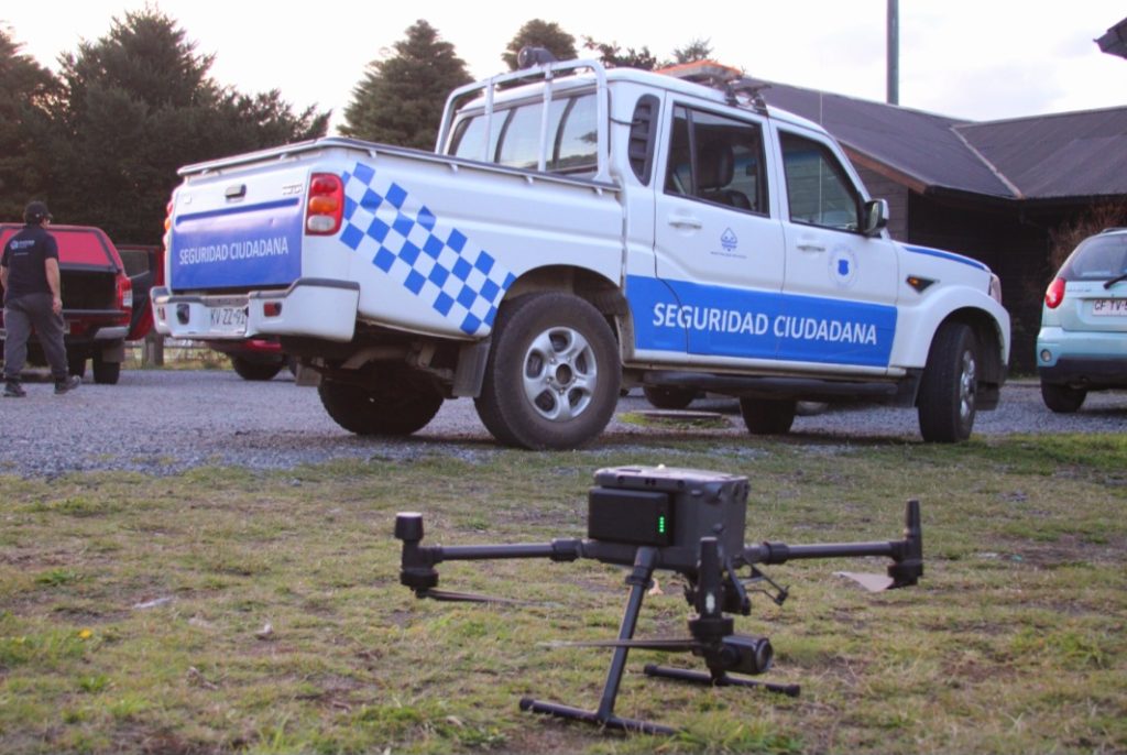 PARA PREVENIR DELITOS SOBREVOLARON CON DRONES LA COMUNA DE PUCÓN