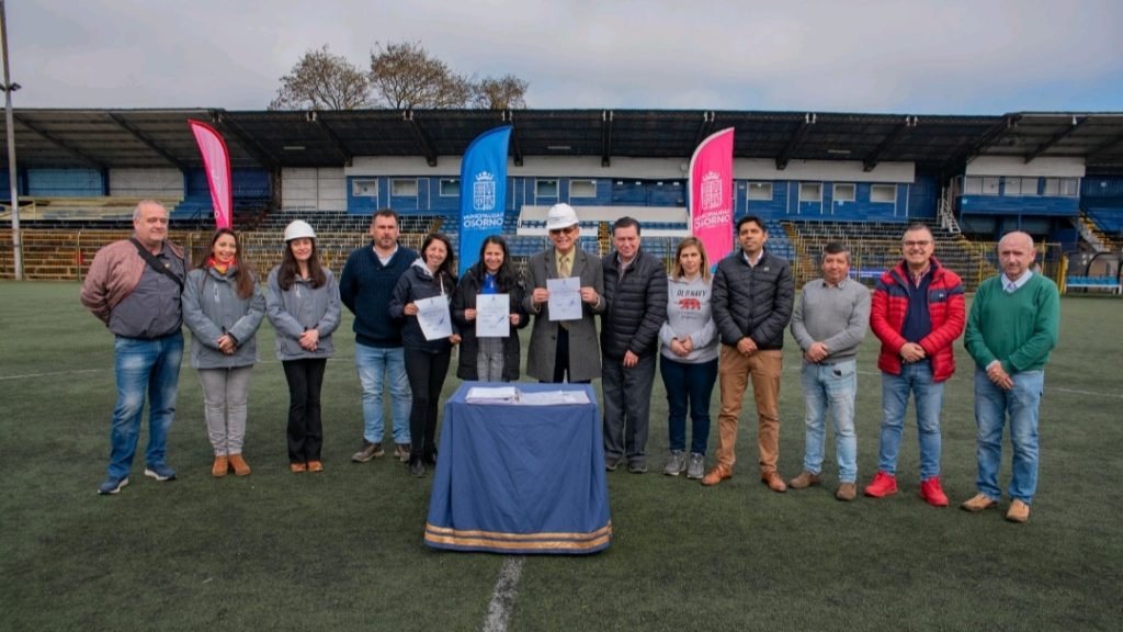 PARTIERON OBRAS DE RECAMBIO CANCHA SINTÉTICA DEL ESTADIO RUBÉN MARCOS PERALTA