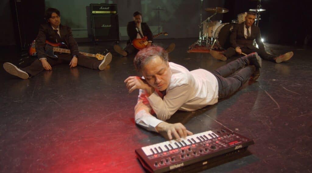 ELECTROFONICOS ESTRENA SU NUEVO SINGLE “SALIR”, PRODUCIDO POR EL RECONOCIDO INGENIERO EN SONIDO BARRY SAGE