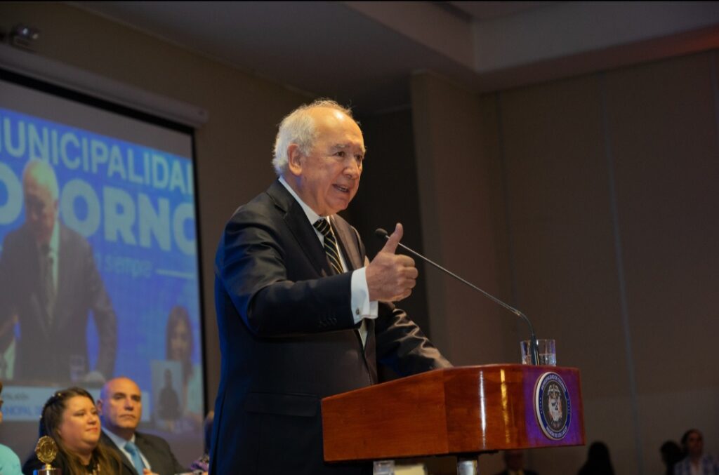 JAIME BERTIN VALENZUELA JURÓ COMO NUEVO ALCALDE DE OSORNO