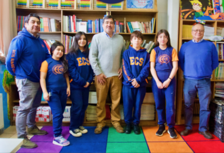 ESCUELA EFRAÍN CAMPANA SILVA REALIZÓ ELECIONES PARA CONFORMAR SU NUEVO CENTRO ESTUDIANTIL PERIODO 2025