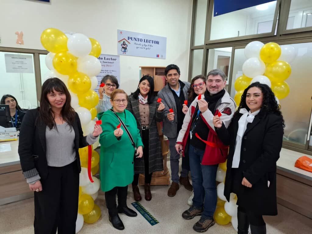 INAUGURAN PUNTO LECTOR EN DEPENDENCIAS DEL COSAM ORIENTE DE OSORNO